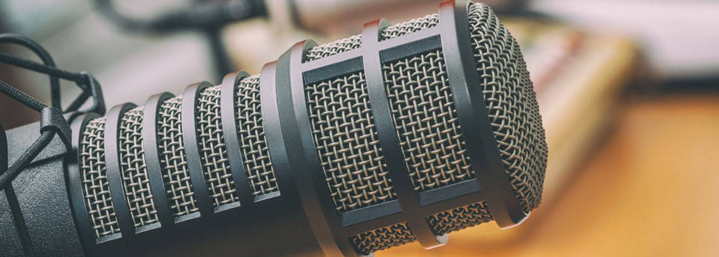 Master the art of using microphone with good clarity